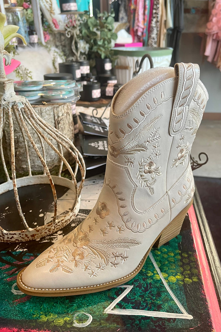 Let's Go Girls - Beige - Boots